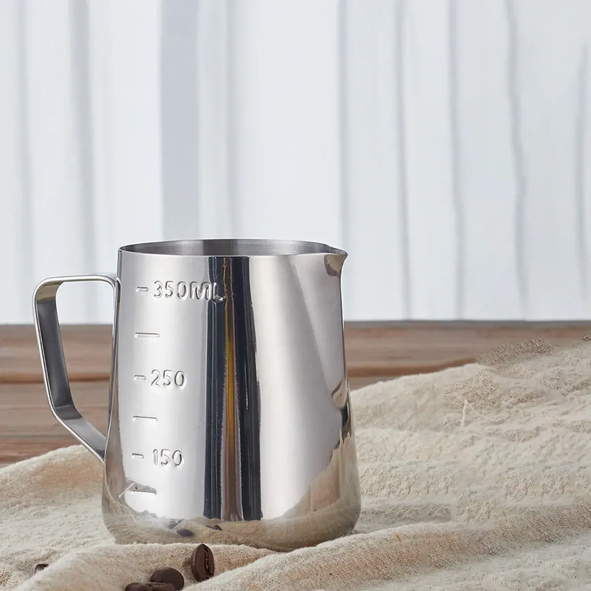 Jarra Pitcher inox — imagem 1 de 3
